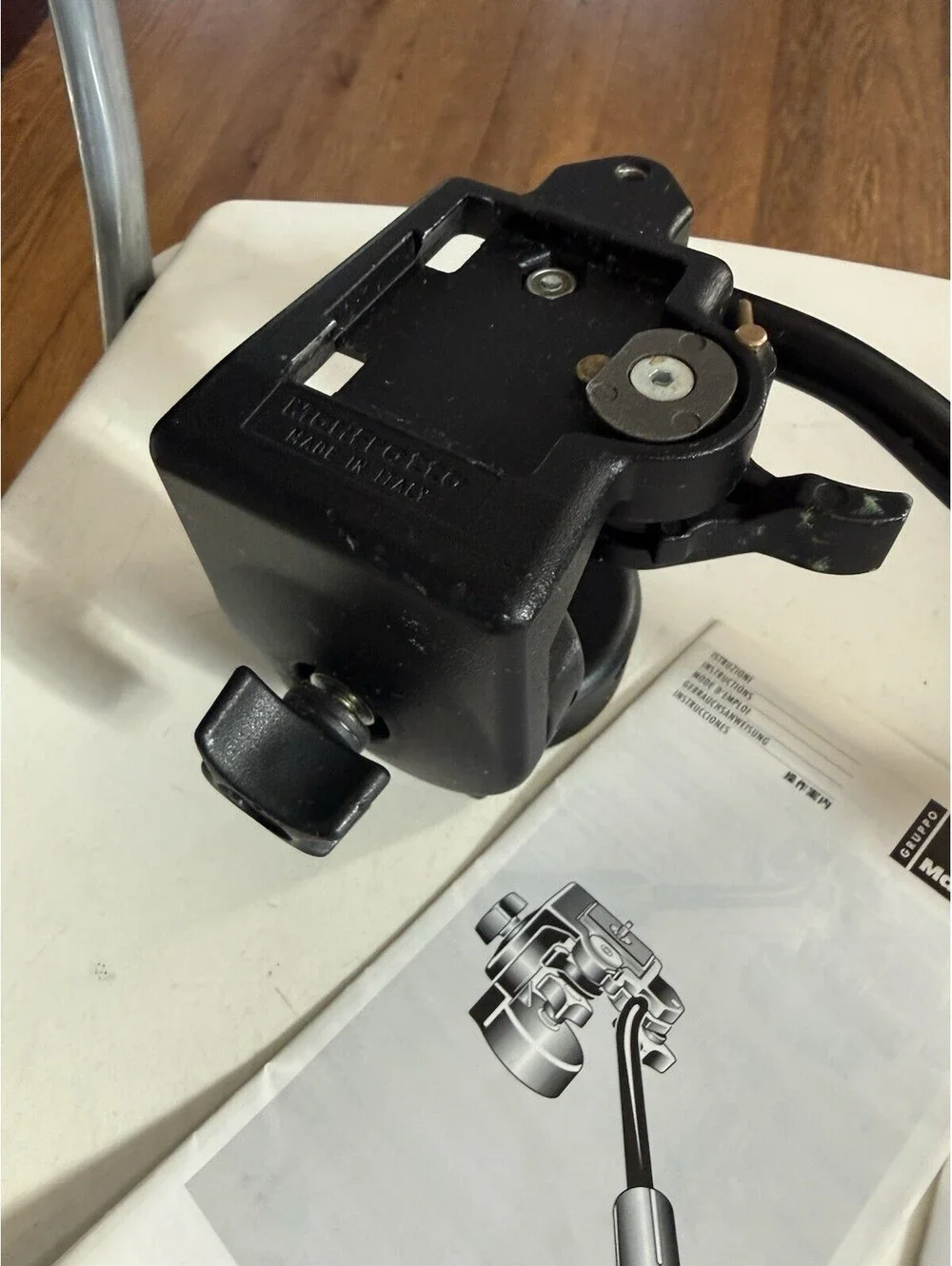Bogen 3130 Micro Fluid Tripod Head With Manual